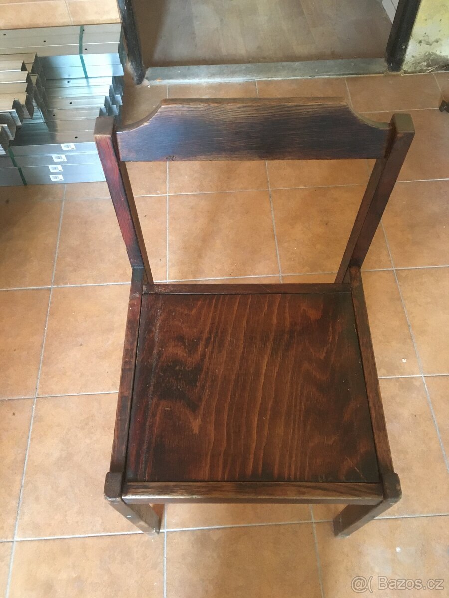 židle z masivu - z pohostinství