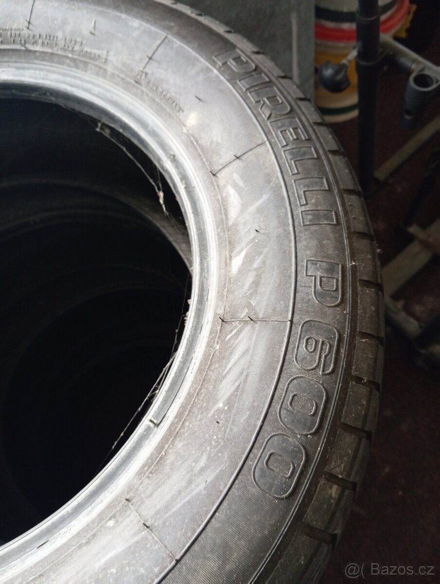 225/60/15  Pirelli
