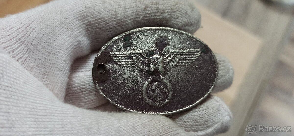 Odznak - placka příslušníka Gestapa. Kopaný nález.