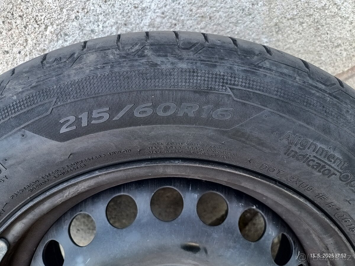 sada letních pneu Hankook na plech.discích