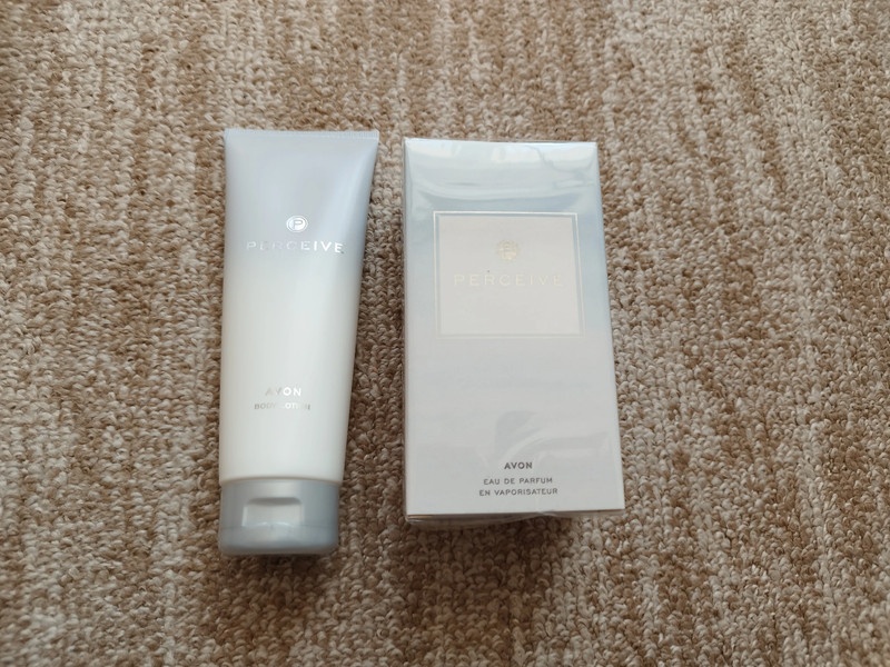 Sada AVON Perceive