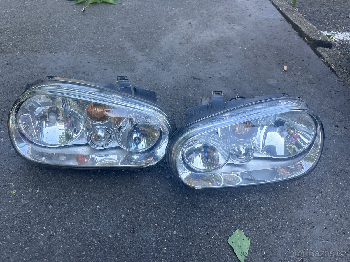 Prodám světla na VW Golf 4
