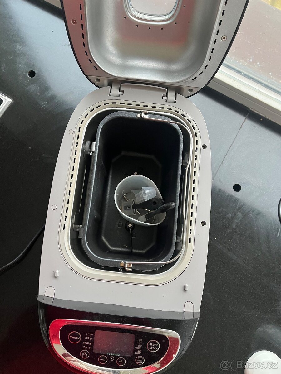 Tefal domácí pekarna
