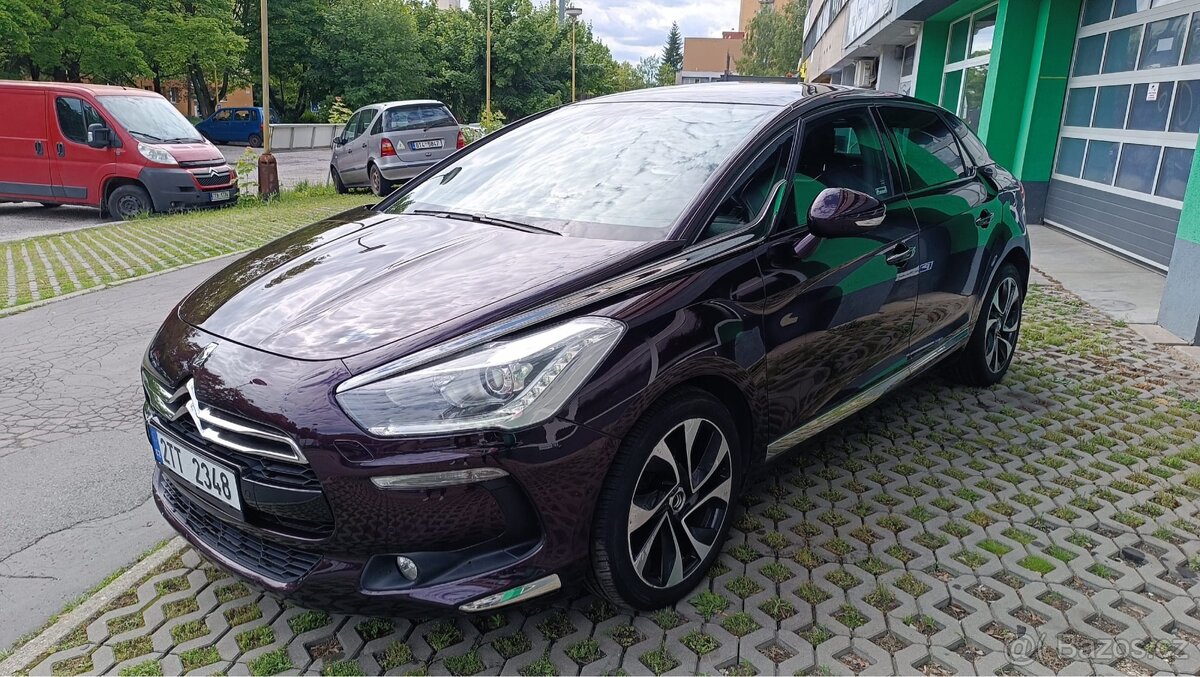 Citroen DS 5 2.0 Hdi 133kw naj. 157tkm r.v 2/2015