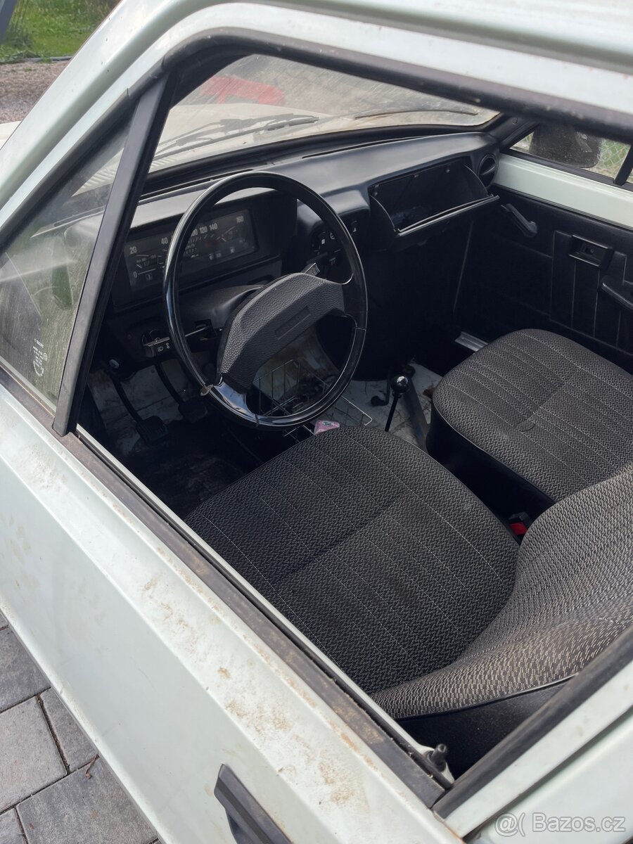 2x Škoda 105 s