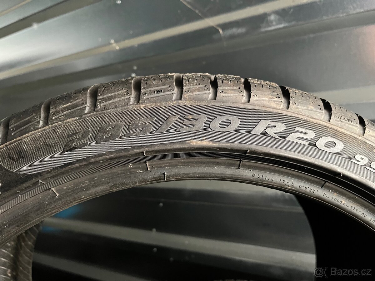 Dva rozměry 285/30 R20 99V + 255/35 R20 97V