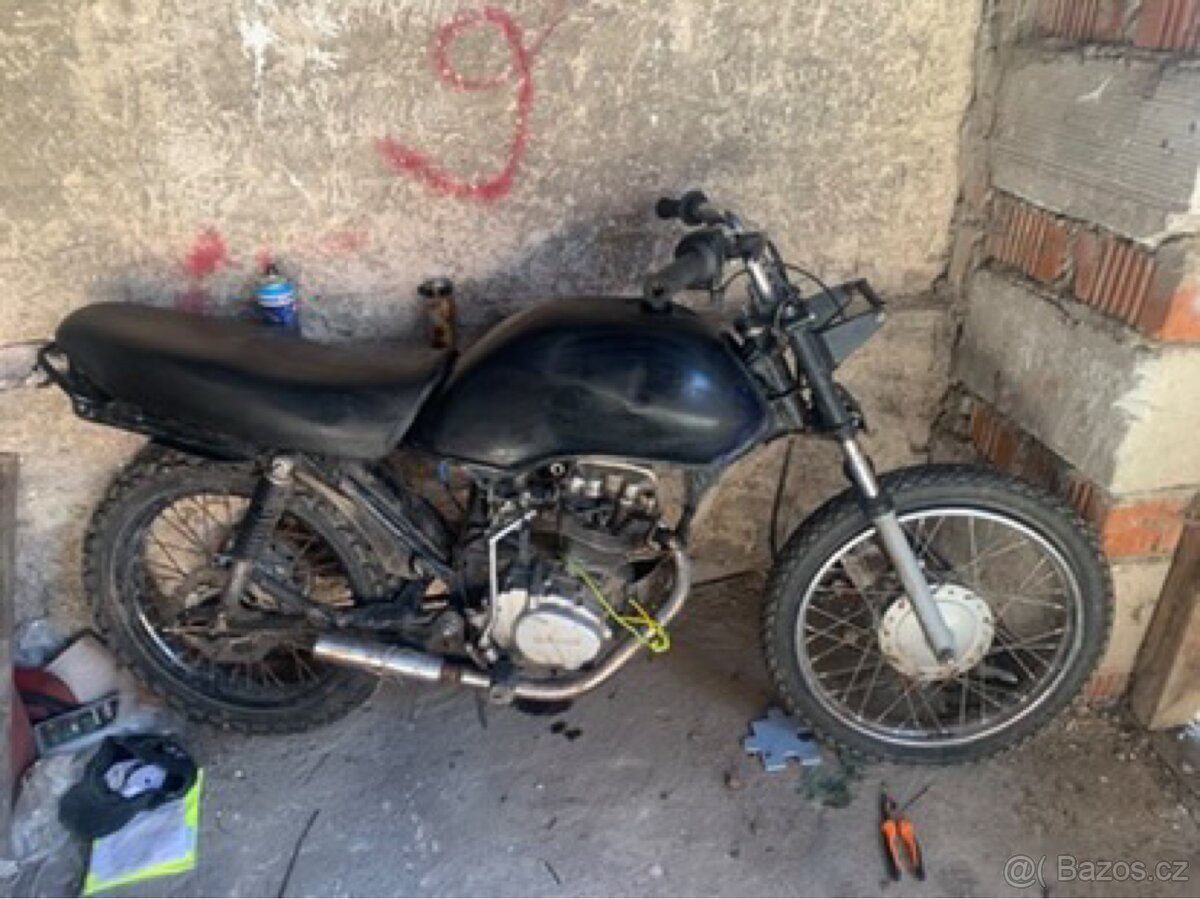 Honda cdi 125 na nahradni dily