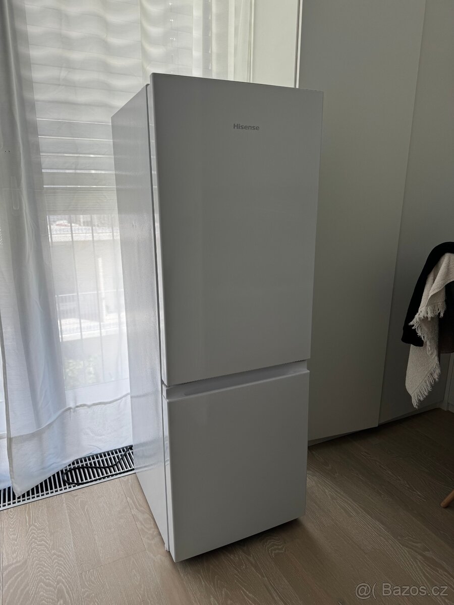 komb. lednice-mrazák HISENSE 122/53l - RB224D4BWE