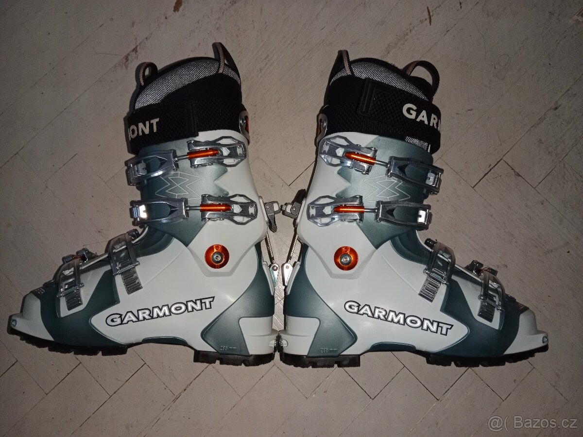 Nepoužité skialpové boty Garmont. Velikost 24 cm. EU 38