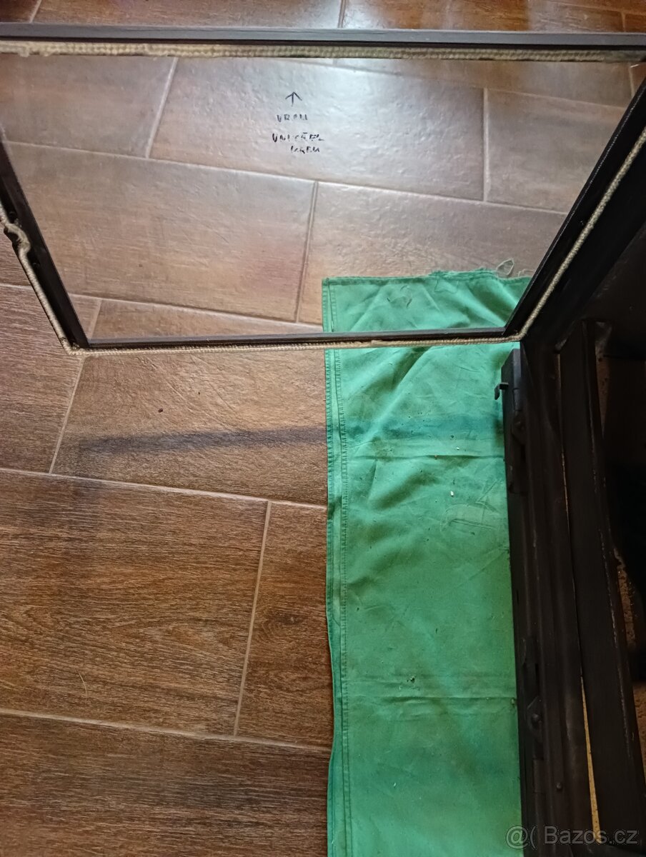 Teplovodní krbová vložka
