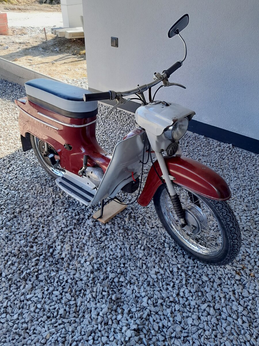 Jawa pionýr 05