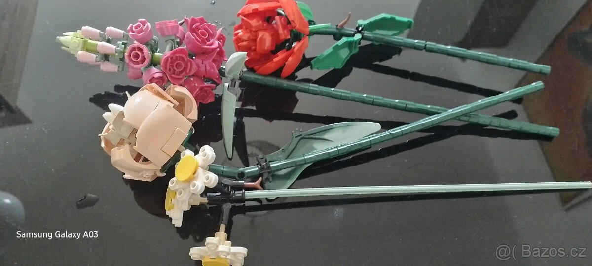 Prodám 4 květiny Lego