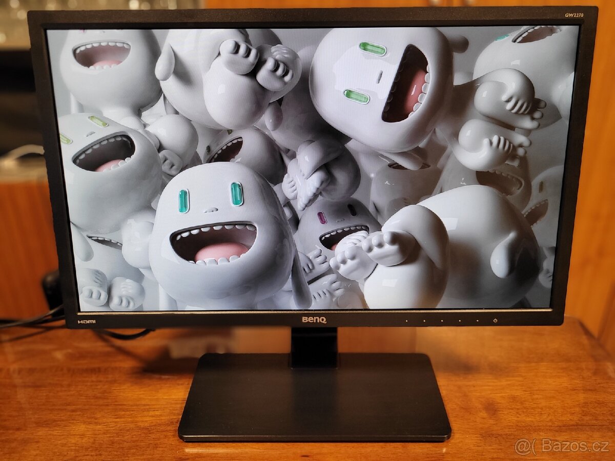 LCD displej BENQ s úhlopříčkou 21,5".
