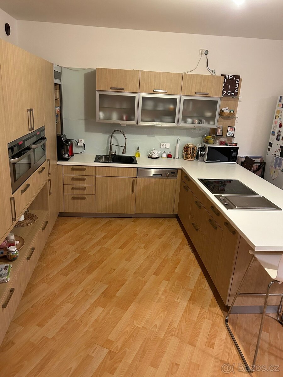 Super části Kuchyně zn. Sykora (šuplíky, spotřebiče..)