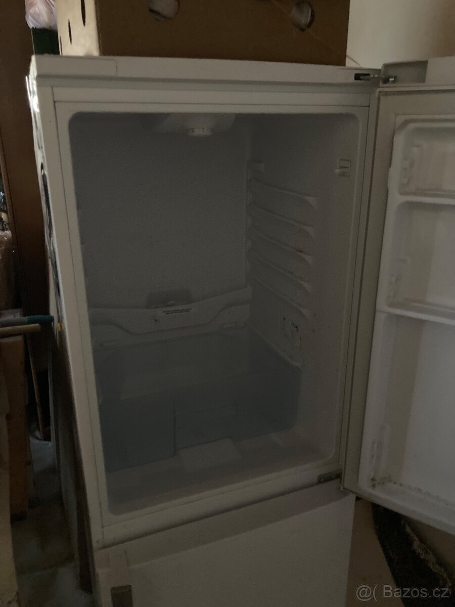 Lednice Beko s mrazákem