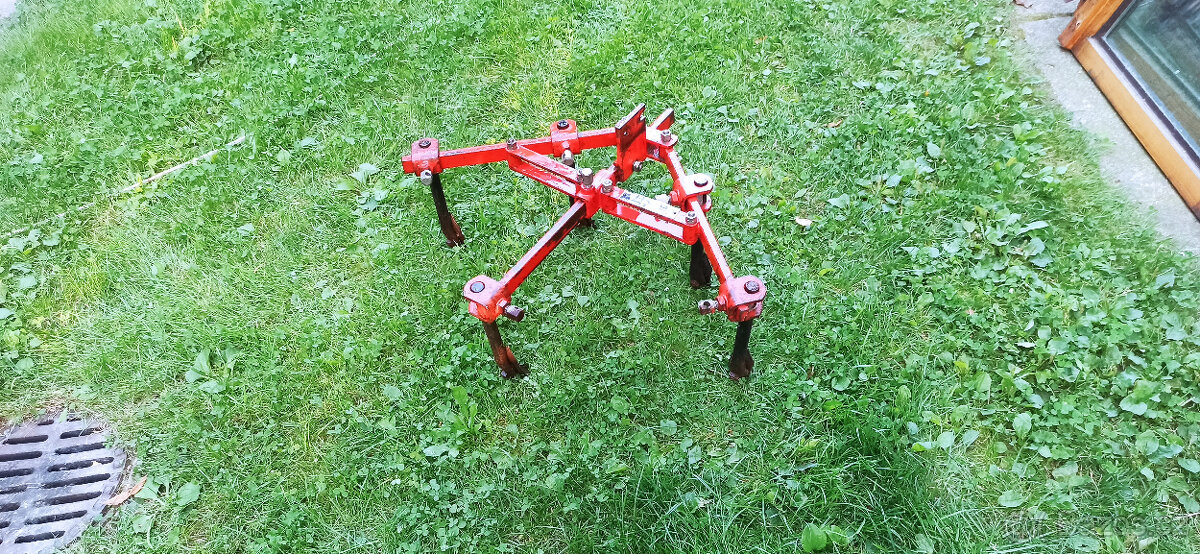 Vari tera kultivátor ( kypřič) radličkový KP-70 s nastavitel