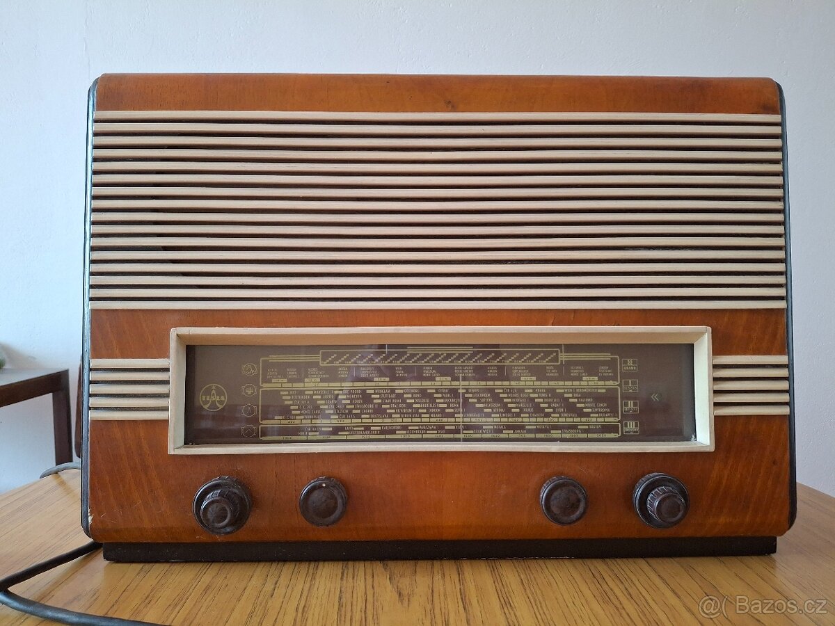 Rádio Tesla 605A