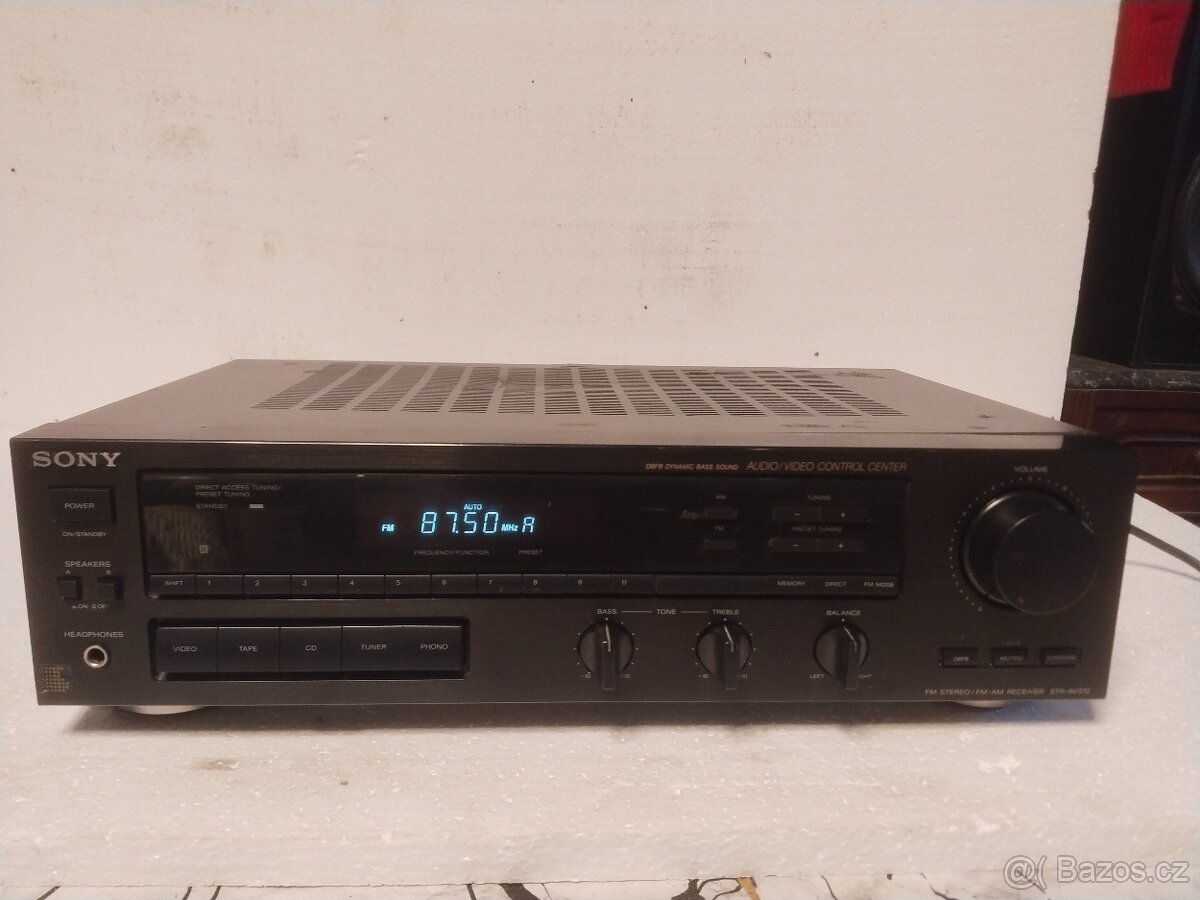 Sony STR-AV370X Stereofonní přijímač AM/FM (1991)