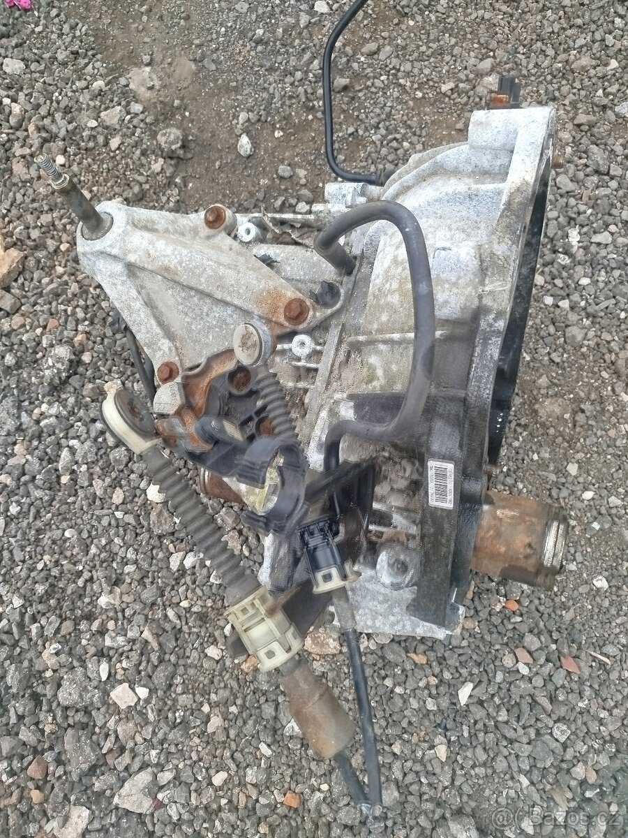 NISSAN MICRA 2004 48kW 1240 převodovka CE JHQ CG 820024