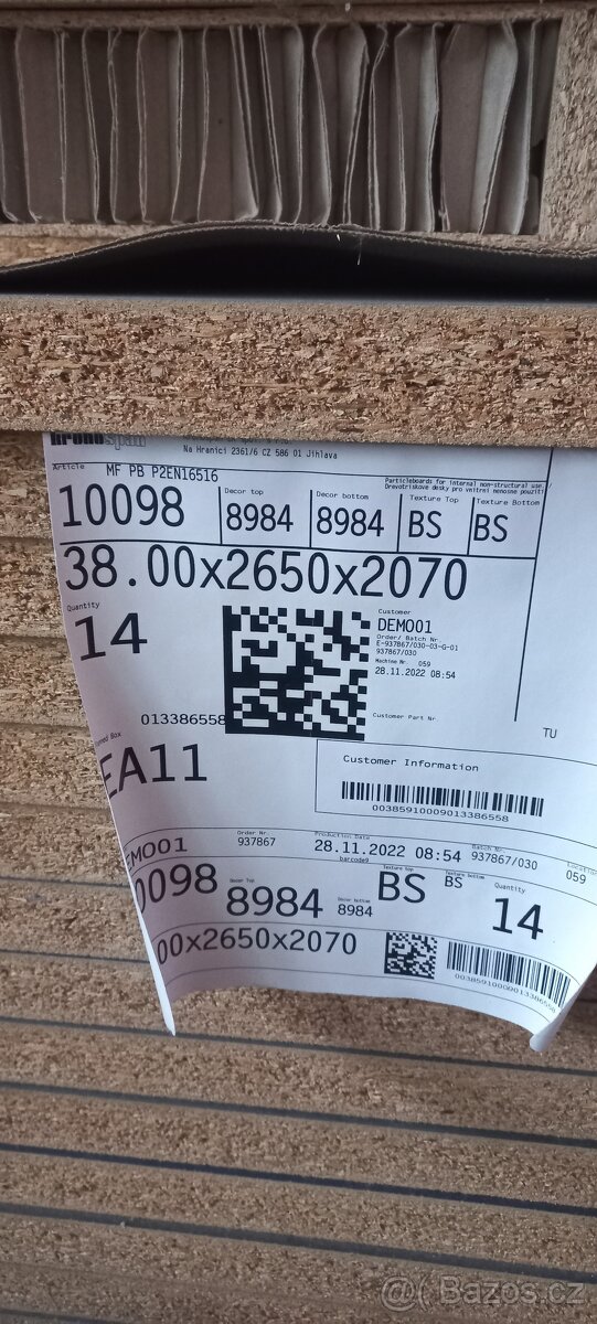 Laminátová dřevotřísková deska MF