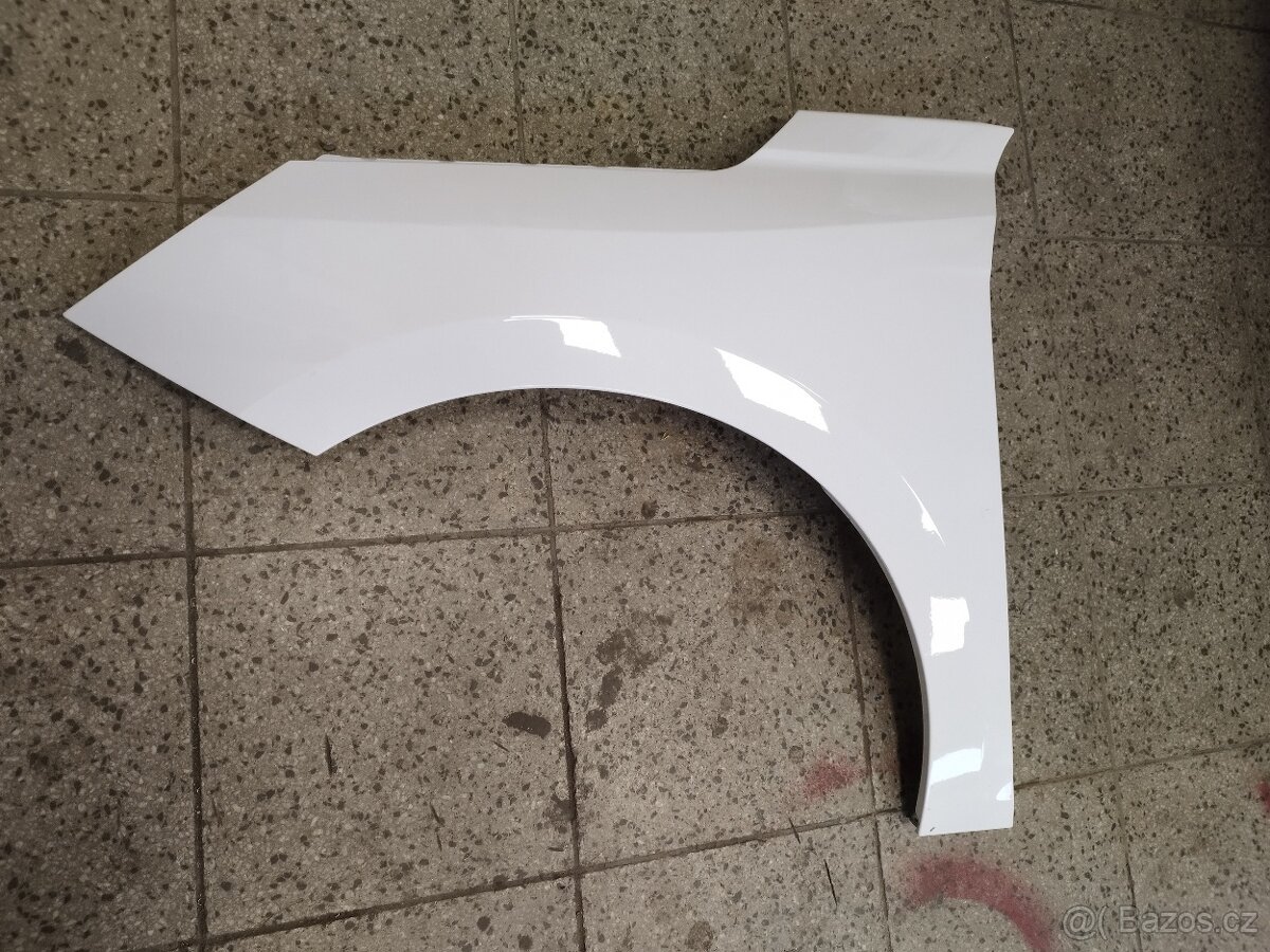 Corsa F přední blatník