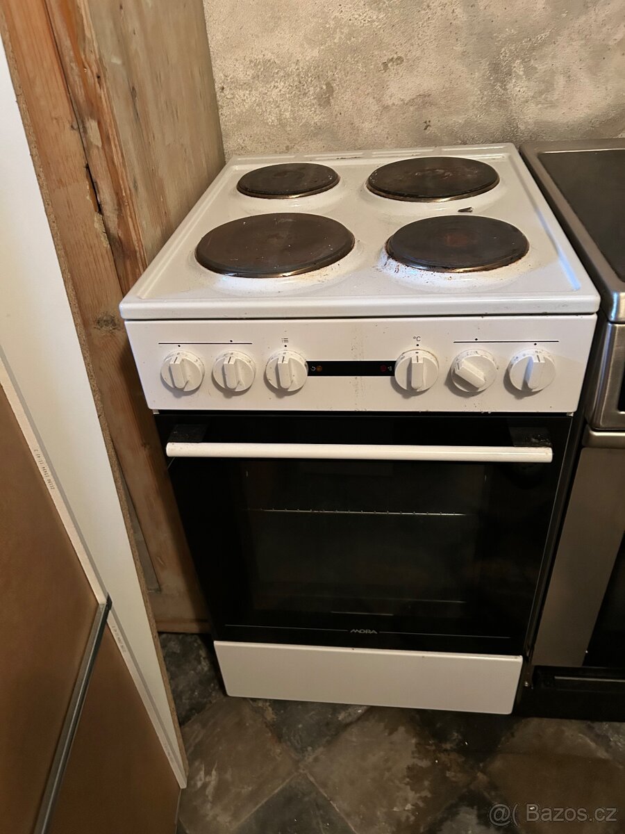 Sporák Mora model-E110AW