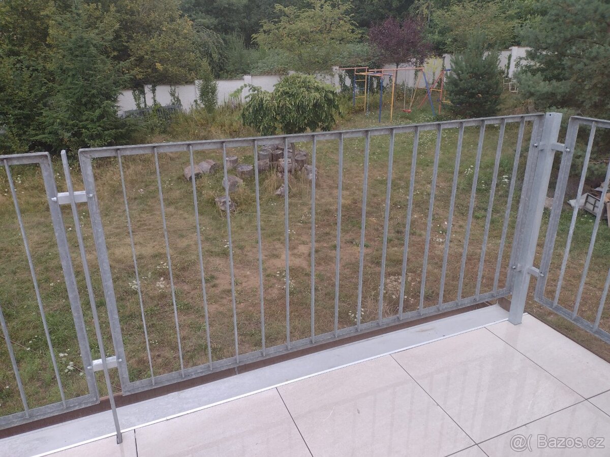 zábradlí pozink