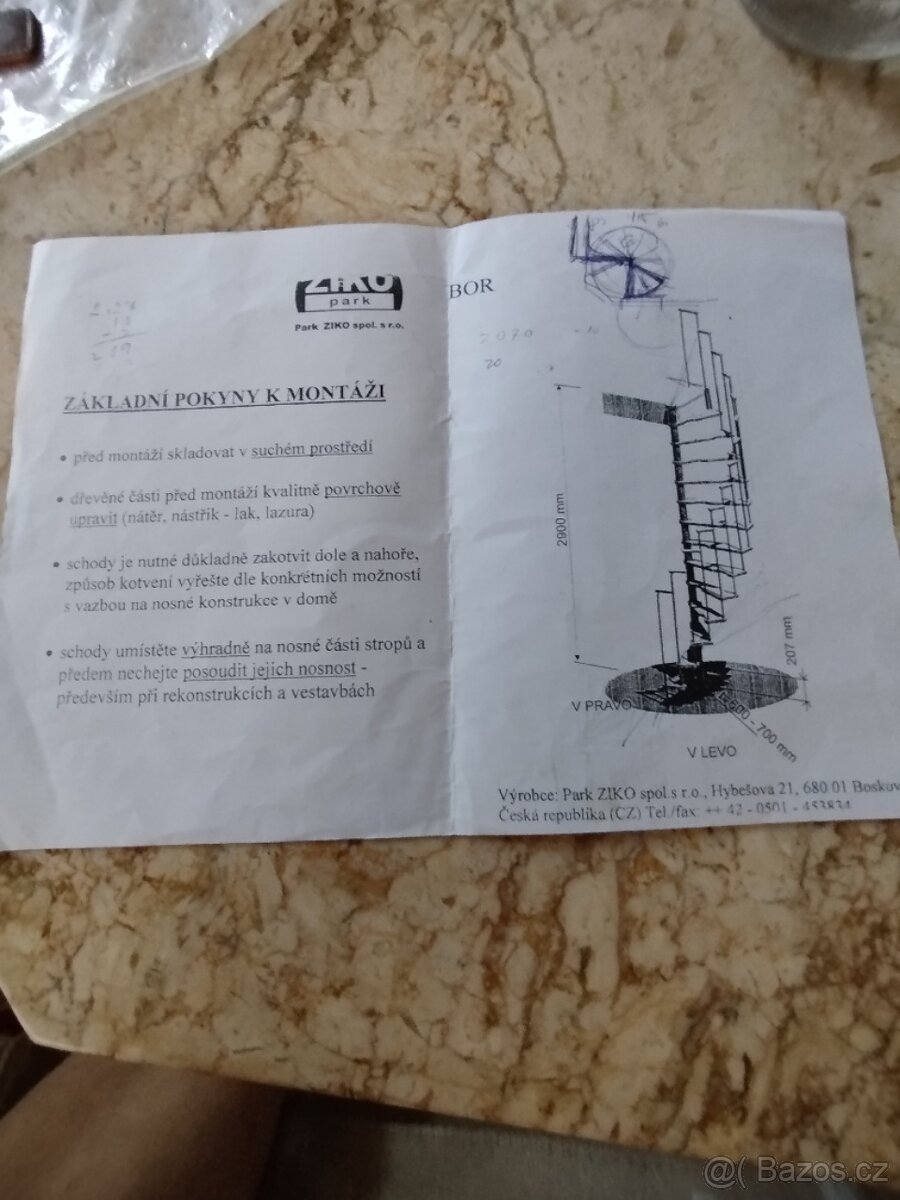 prodám dřevěné točité schodiště