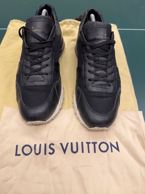 Černé sneakers LV