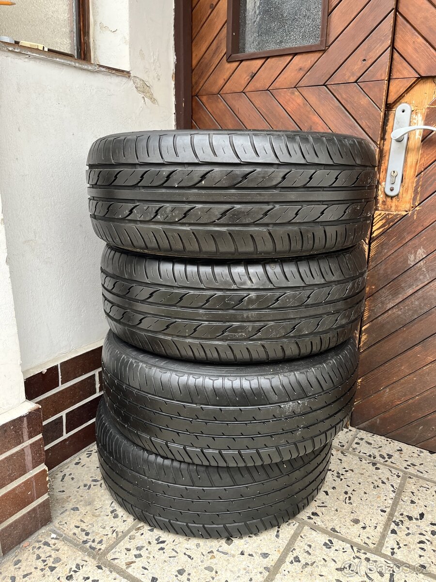 2x pneumatika Michelin a 2x pneumatika Firestone