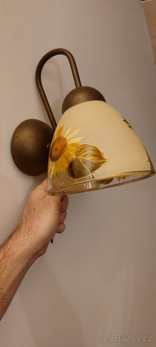 Nástěnná lampička se slunečnicemi