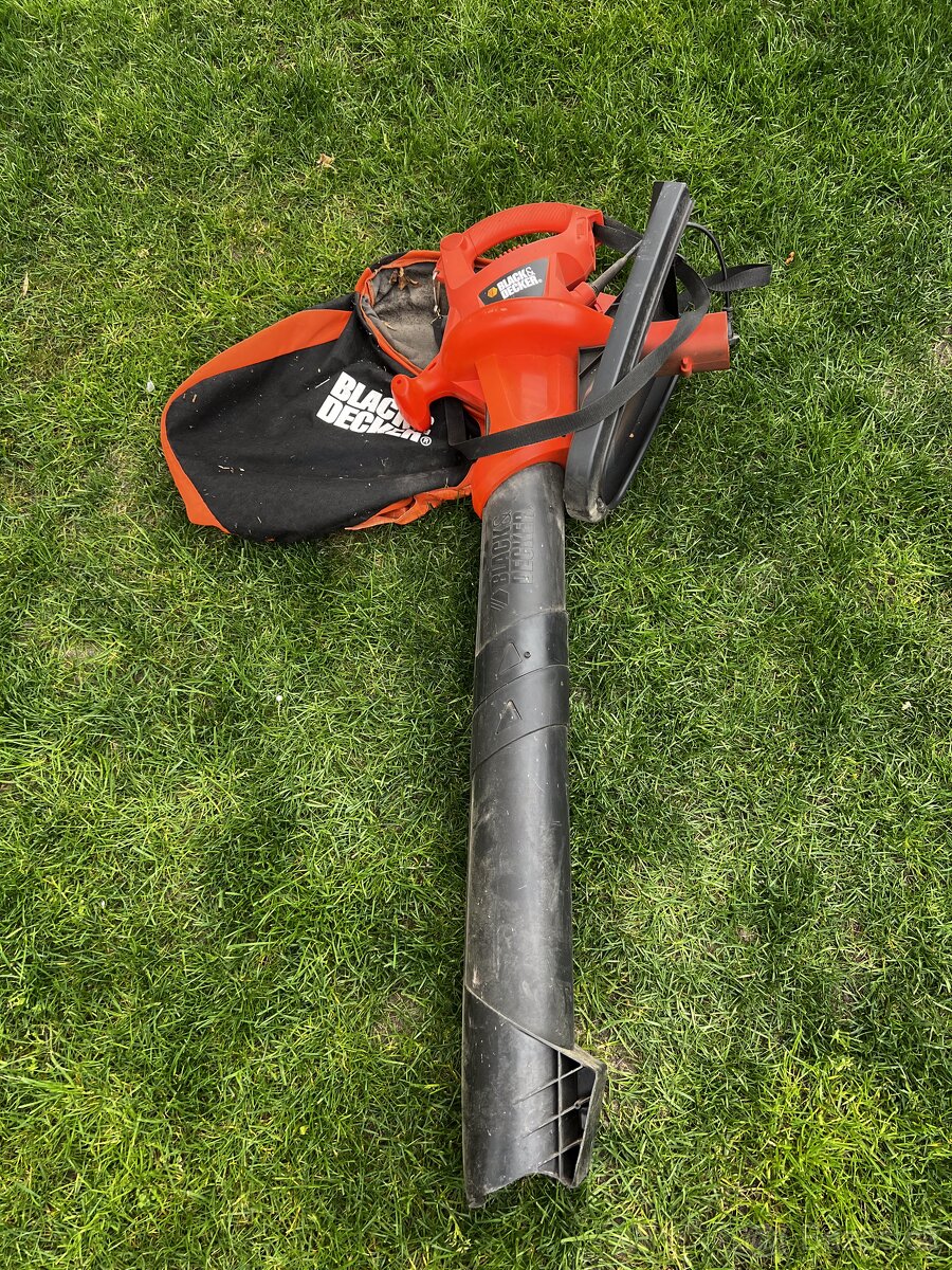 Vysavač listí Black Decket GW3000