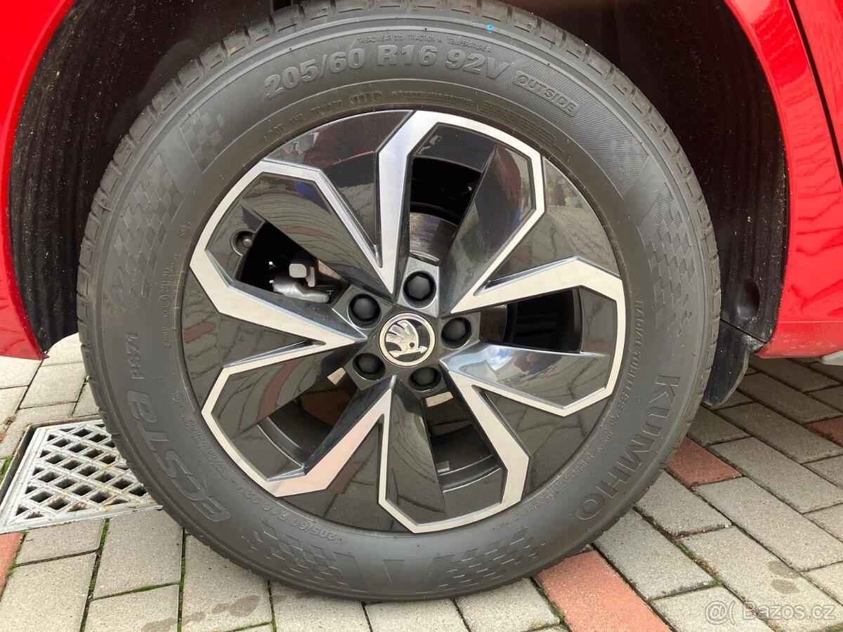 Prodám letní pneumatiky Kuhmo 205/60R16 na Škoda Kamiq