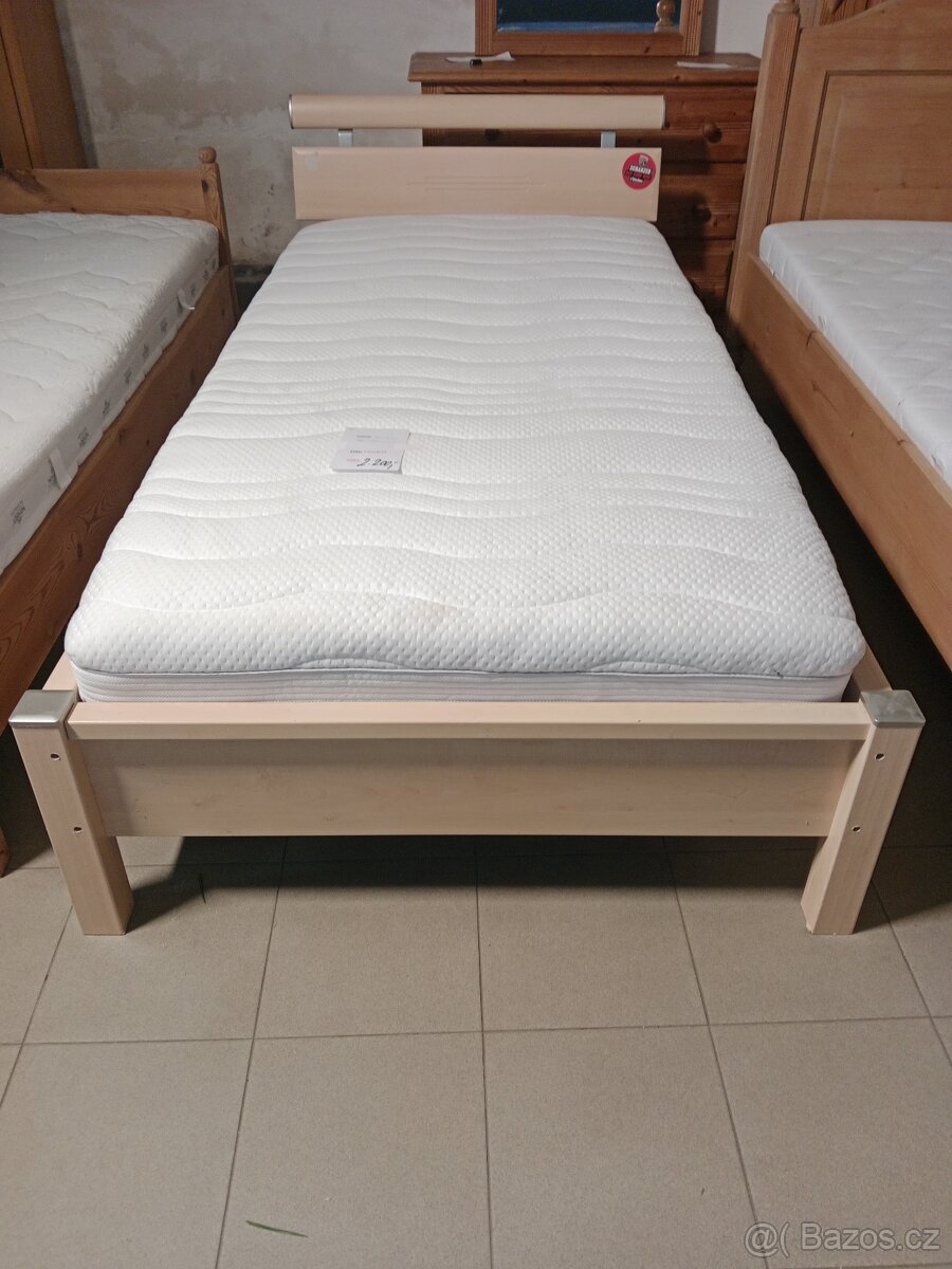 Postel 100x200cm.