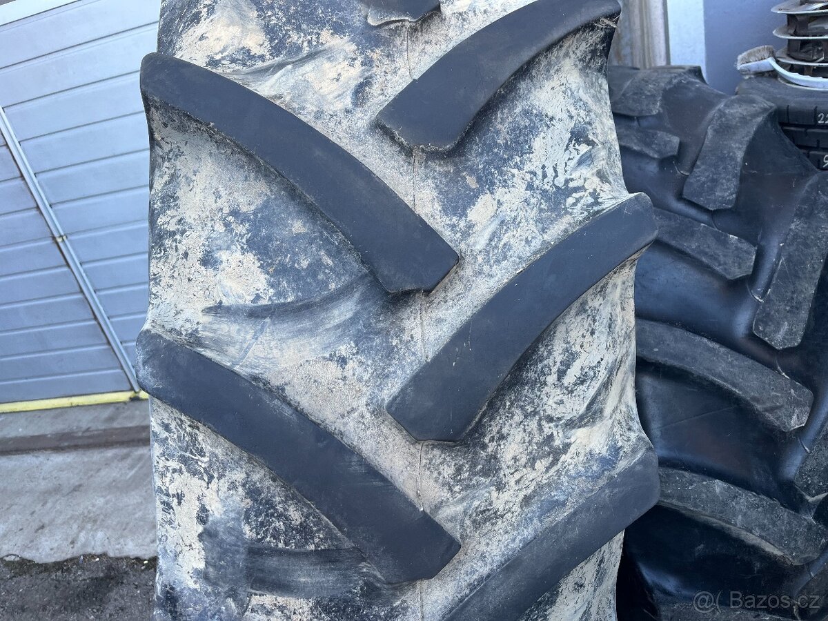 Pneu 420/85r38 420 85 38 R38 420/85-38 16.9r38