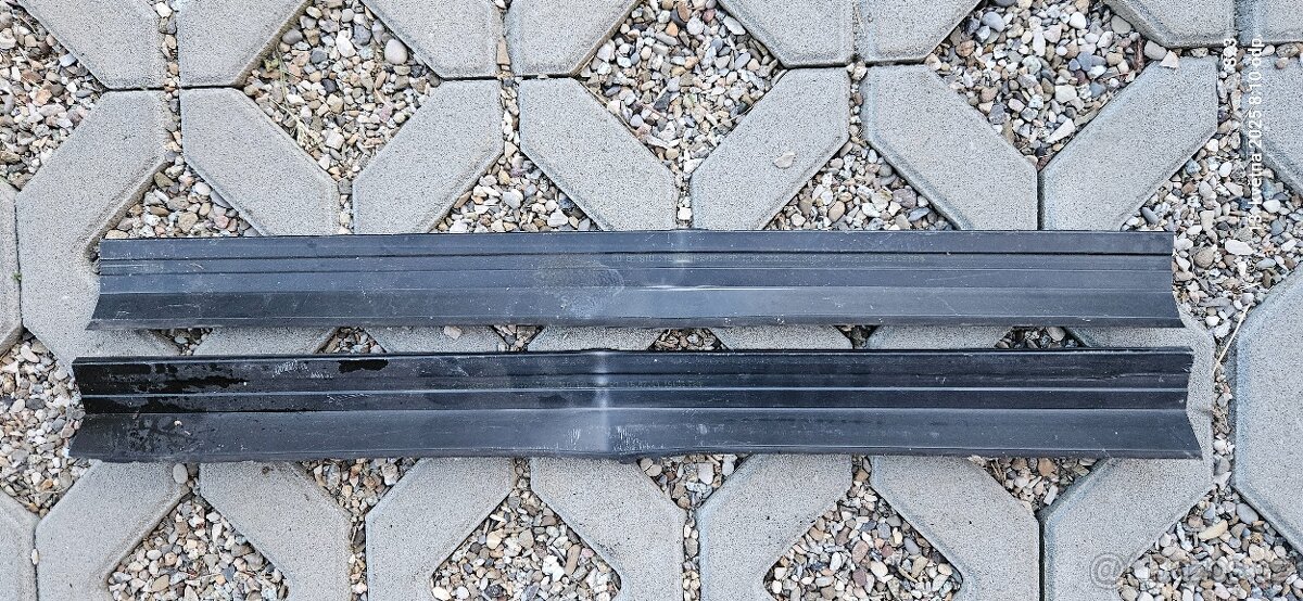Lišty k chladiči Passat b7