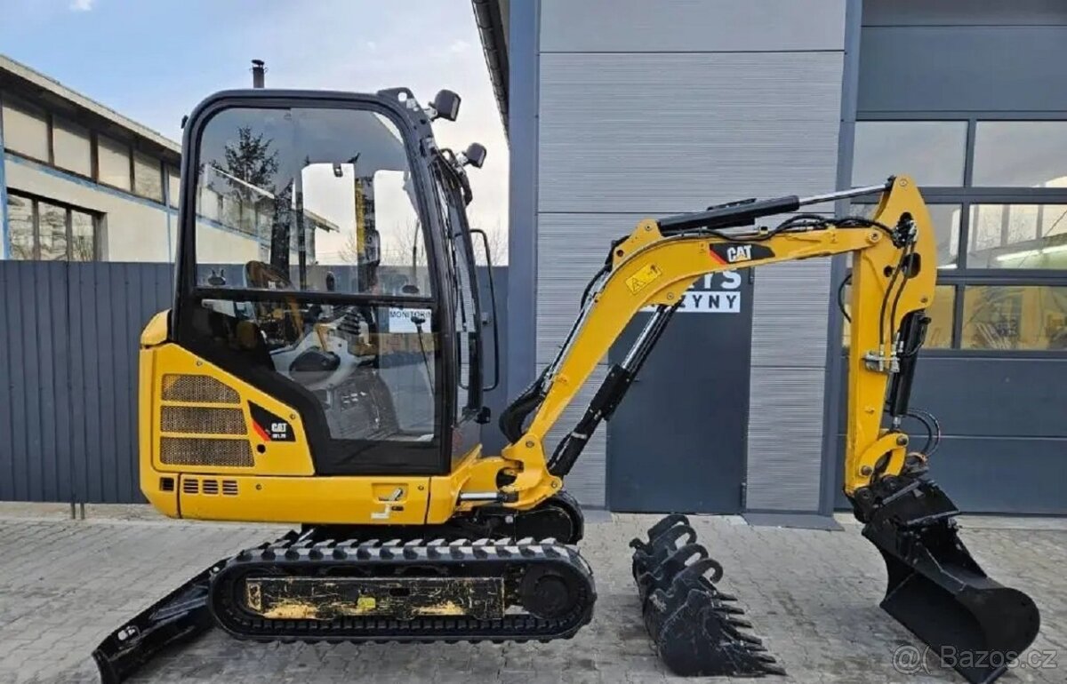 112,000Kč TOP mini rypadlo 2015 Caterpillar 301.7D