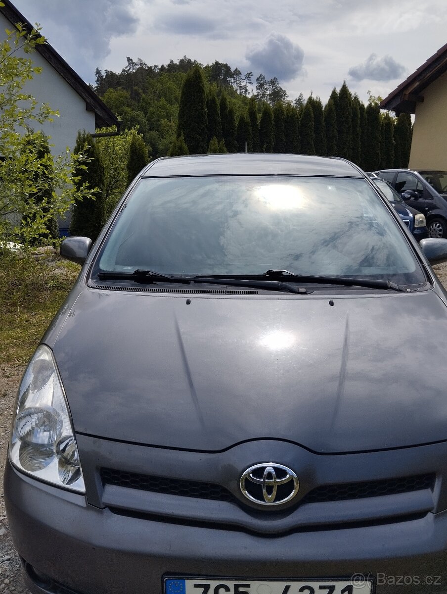 Toyota Corolla verso 2.2