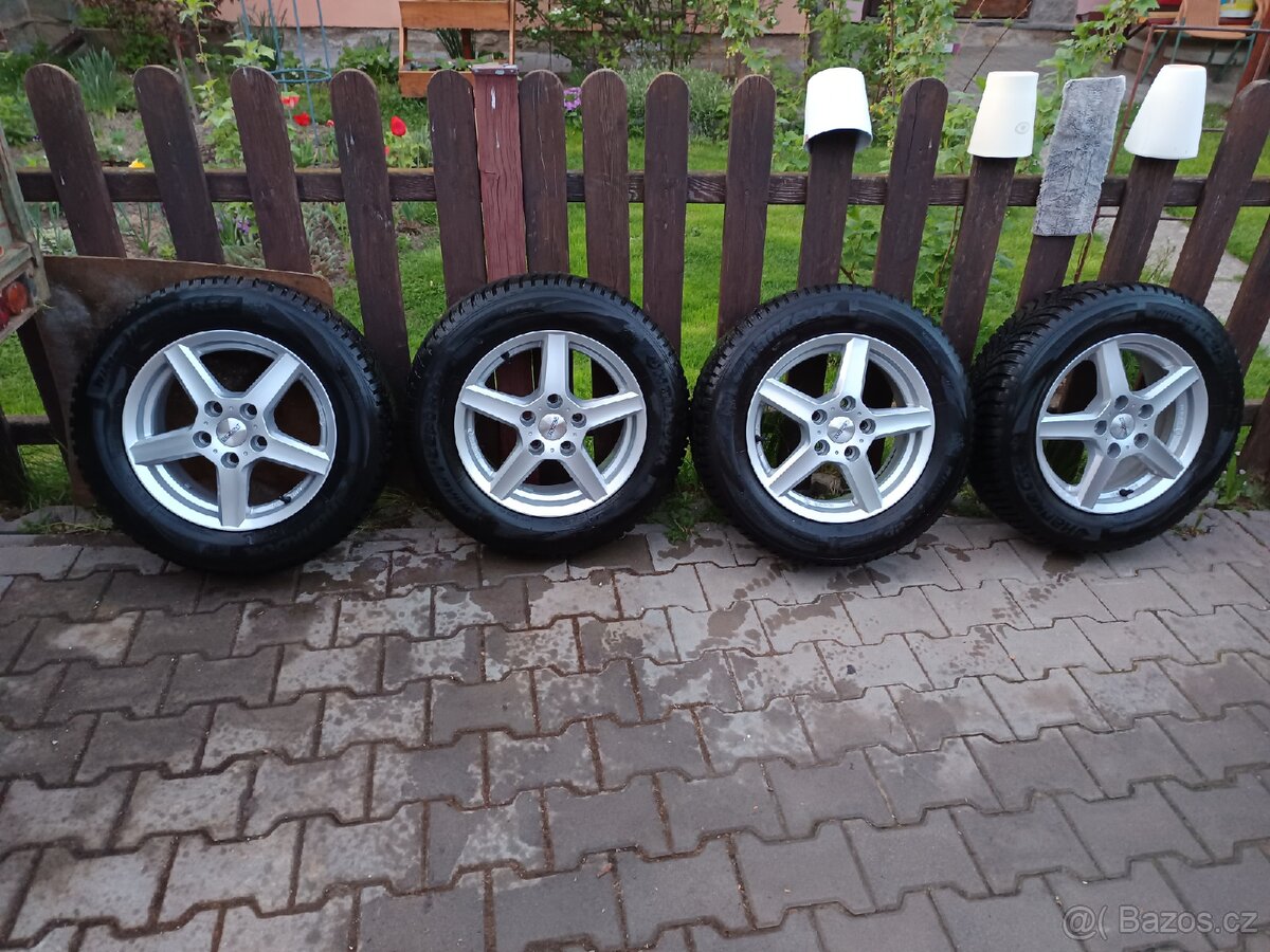 Kola Hyundai i30