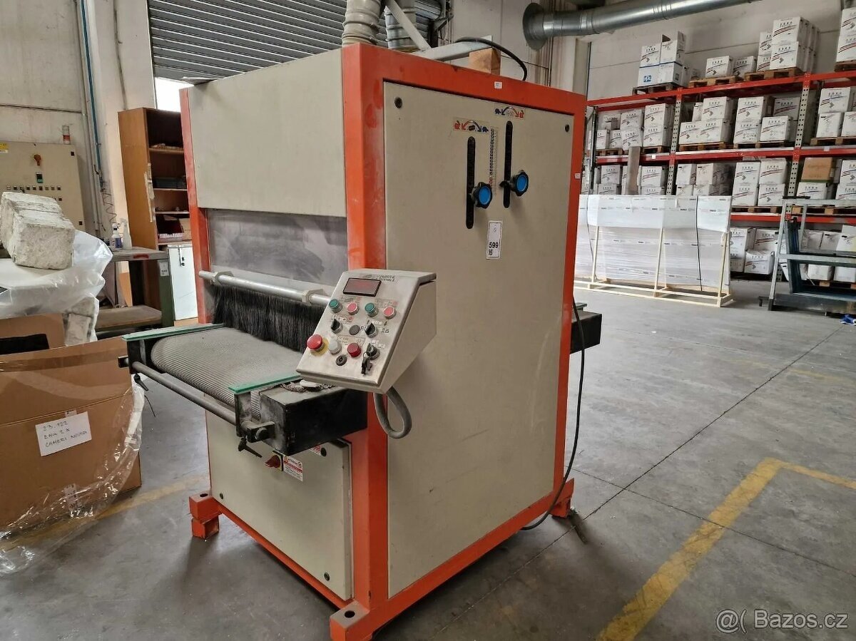 kartáčovací stroj Quickwood RO 800/1