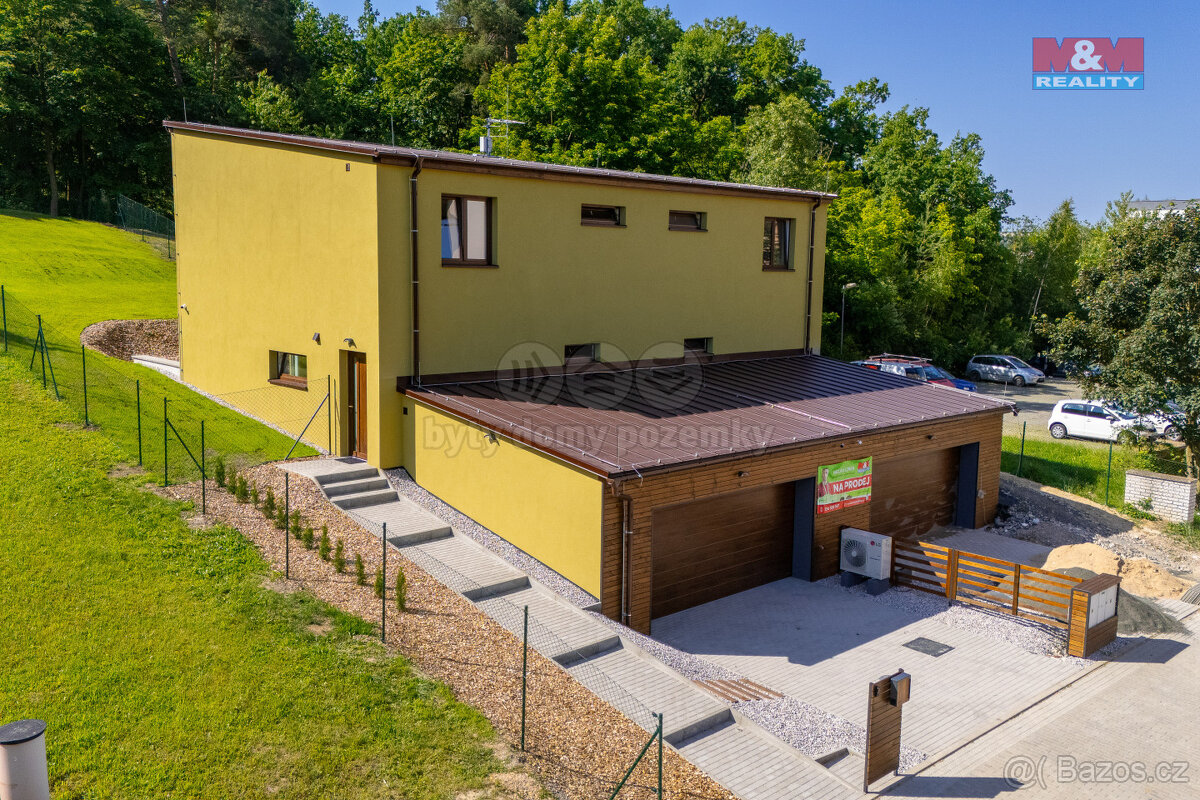 Prodej rodinného domu, 142 m², Milovice, ul. Višňová