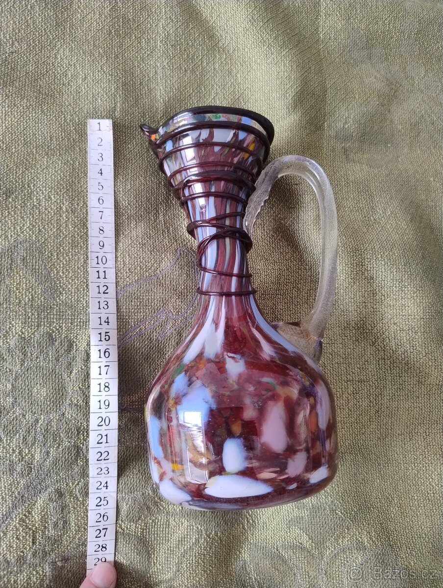 DESIGNOVÁ SKLENĚNÁ VÁZA / KARAFA