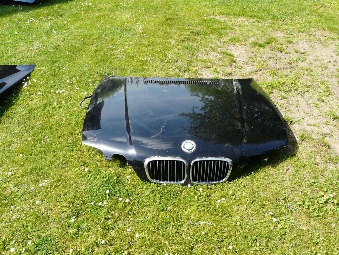 BMW COMPACT KAPOTA + SVĚTLA