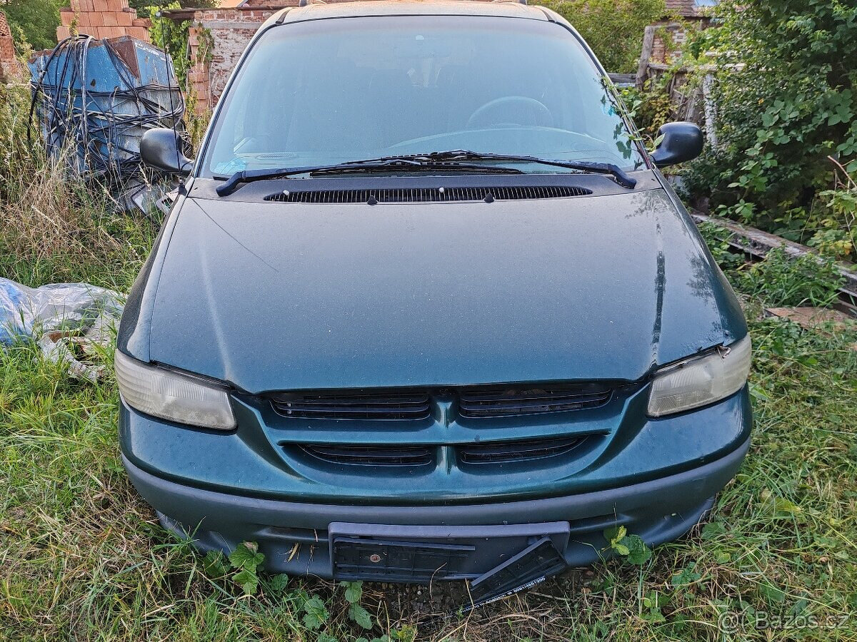 Chrysler Grand Voyager 3.3 rok 2000