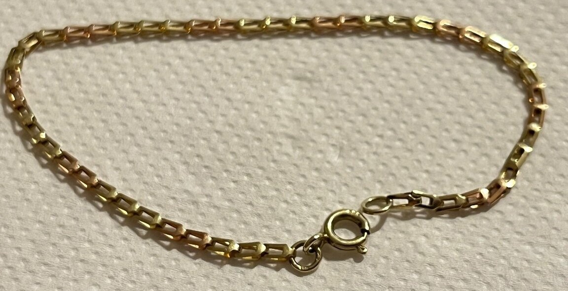 Zlatý dámsky náramek 14kz zlato.
