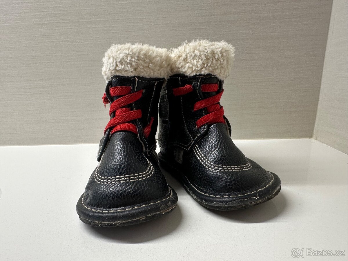 Jack and Lily - barefoot botky