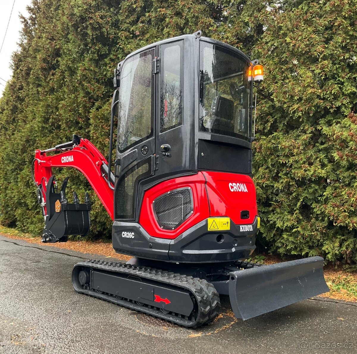 Bagr, minibagr 26C, motor-kubota