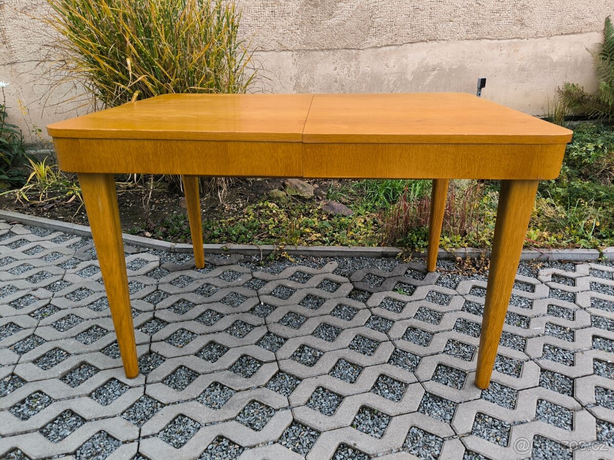 Art Deco jídelní rozkládací stůl Jindřich Halabala