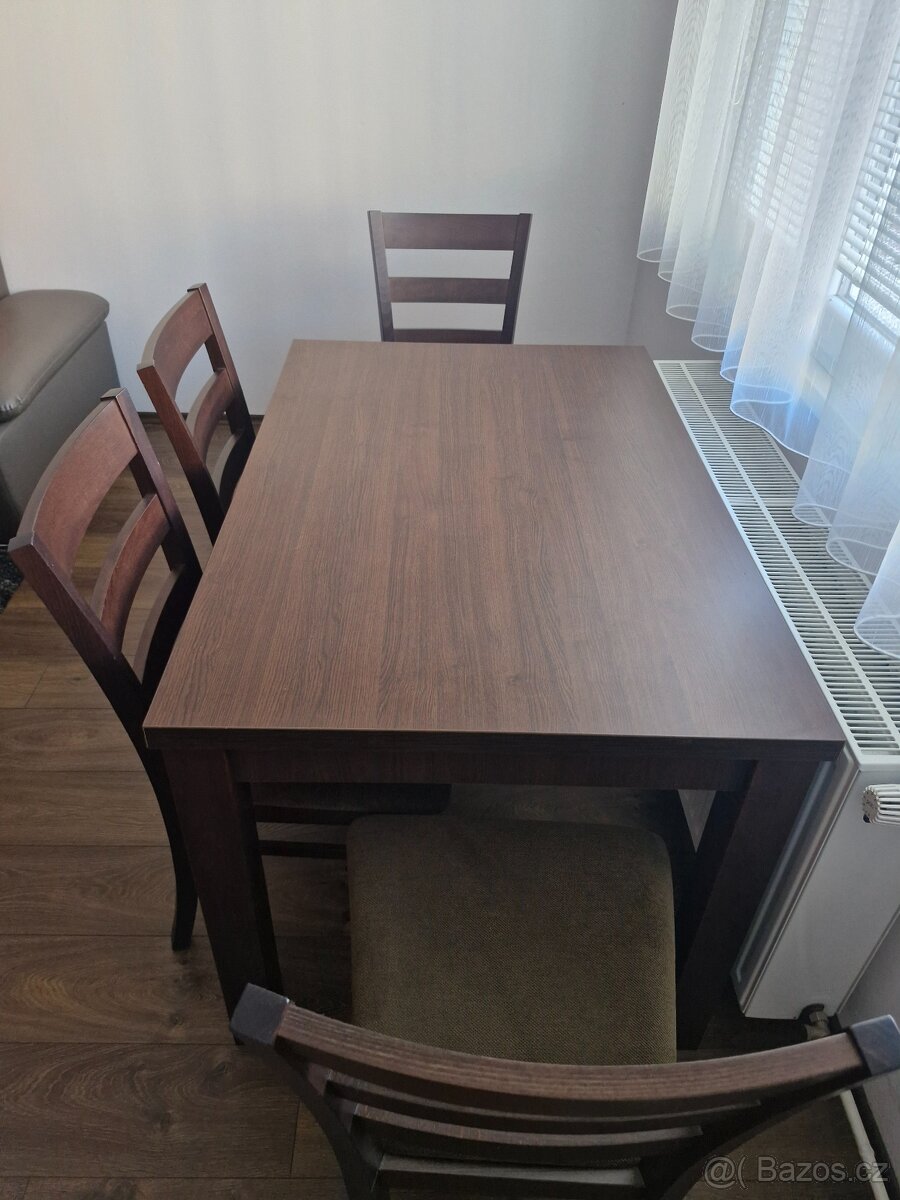 Jídelní souprava masiv