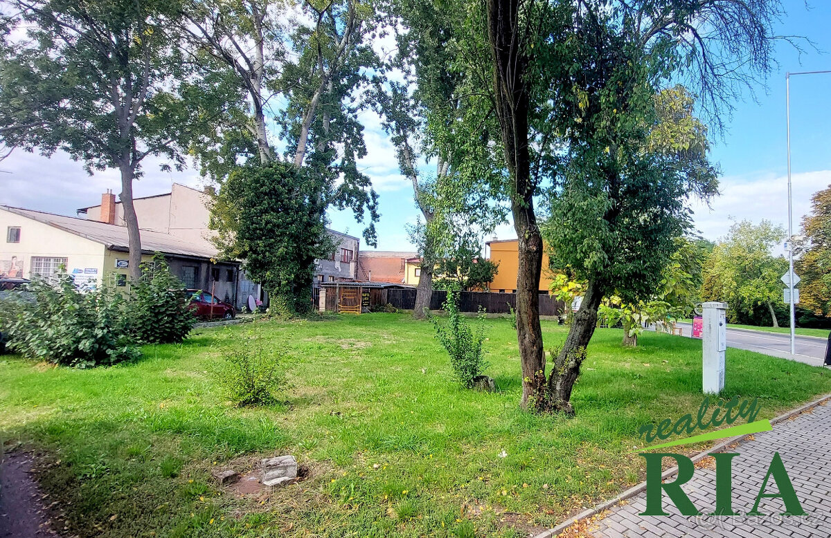 Poděbrady stavební pozemek 496m2-400m od centra a náměstí